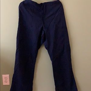 Navy blue scrub bottoms & top set.
